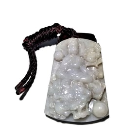 A FINE LARGE NATURAL JADEITE PENDANT GUANYIN ON DRAGON 2.65"