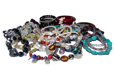 A LARGE LOT OF 28 BRACELET BANGLE COSTUME JEWELRY