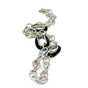 A STUNNING HIGH-END LARGE NECKLACE BY DESIGNER CHICO'S 32"