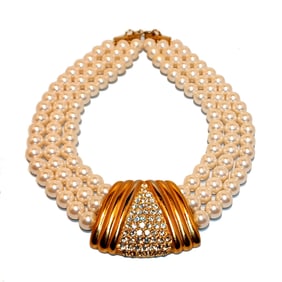 A FINE VINTAGE SIGNED 3 STRANDS GLASS PEARLS NECKLACE BY RHEA