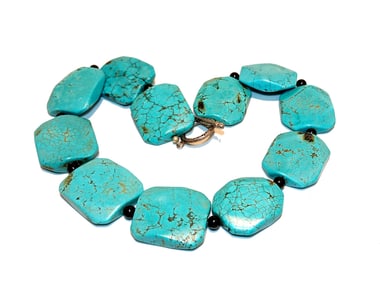 A WONDERFUL VINTAGE HEAVY TURQUOISE NECKLACE 226 GR 16"