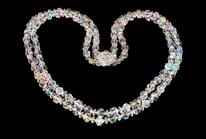 A WONDERFUL VINTAGE 2 STRANDS FACETED CRYSTAL NECKLACE 23"