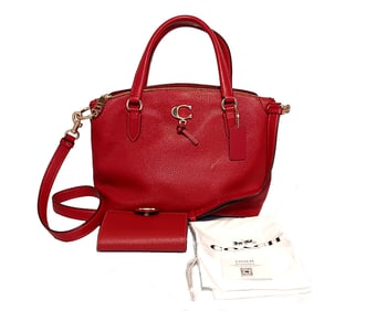 AN ELEGANT COACH BAG RED PEBBLED LEATHER SATCHEL & MATCHING WALLET SET WITH DUST BAG