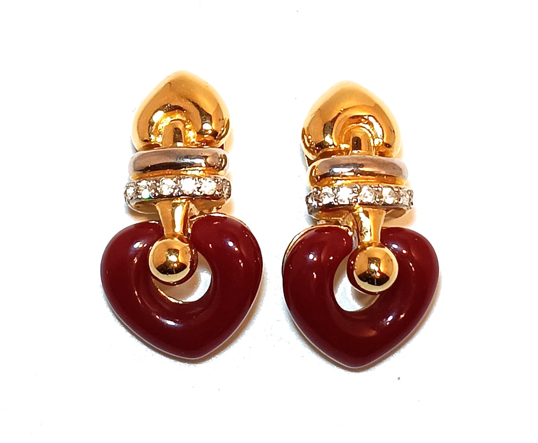 A VINTAGE 1980S JP SIGNED CLIP-ON RED HEART DROP EARRINGS WITH RHINESTONES