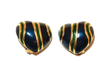 A SUPER VINTAGE ENAMELED CLIP-ON EARRINGS BLUE & GREEN STRIPES UNSIGNED