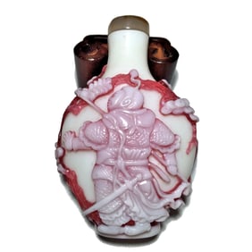 FINE CHINESE PEKING GLASS SNUFF BOTTLE GENERAL WARRIOR