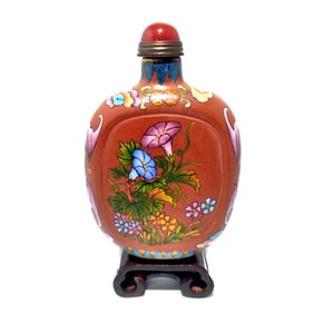 FINE CHINESE YONGZHENG MARK YIXING CLAY ENAMELED SNUFF BOTTLE BATS COINS FLOWERS