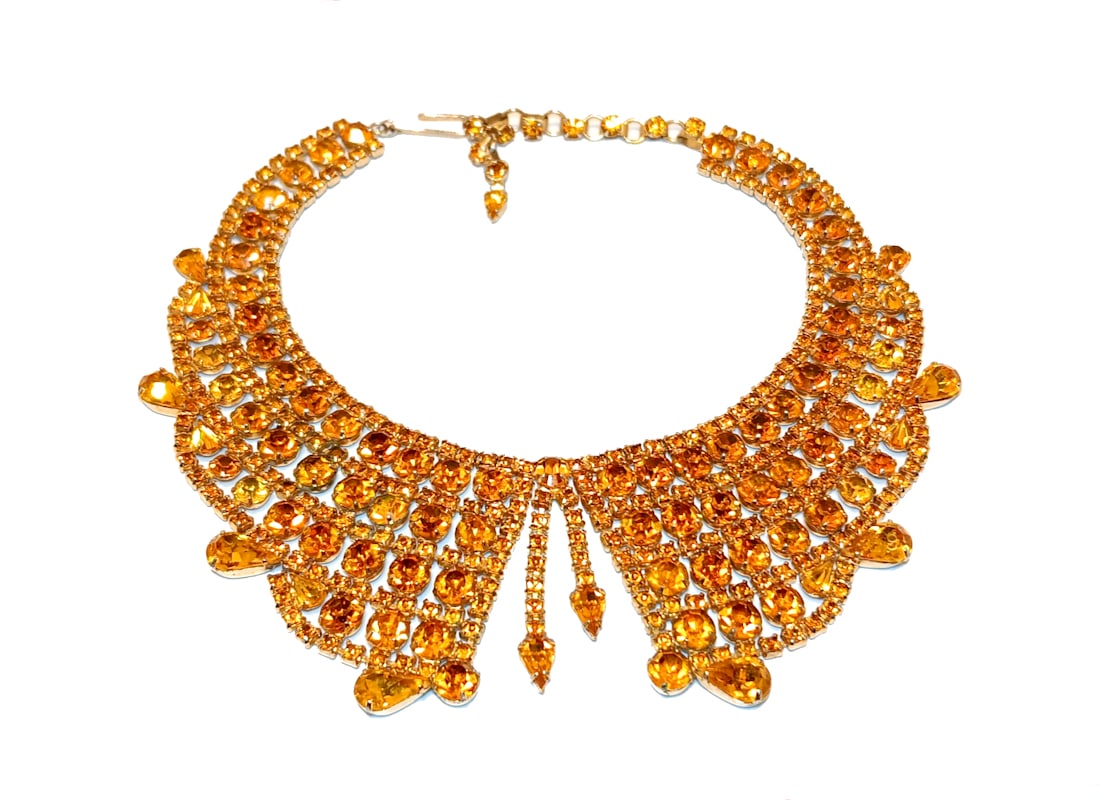 DRAMATIC VINTAGE RHINESTONE COLLAR BIB NECKLACE IN RICH AMBER GOLD TONES (1 of 5)