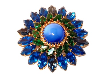 A VINTAGE COBALT BLUE & EMERALD GREEN RHINESTONE FLORAL BROOCH 2.25" UNSIGNED