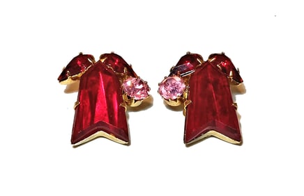 STUNNING VINTAGE JULIANA EARRINGS WITH FUCHSIA & PINK RHINESTONES SIGNED "COPYRIGHT"