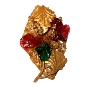 STUNNING VINTAGE CZECH FILIGREE BROOCH WITH CARVED RED AND GREEN GLASS FLOWERS 3.4"