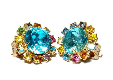 FINE VINTAGE 1960S MULTICOLOR RHINESTONES CLUSTER CLIP EARRINGS