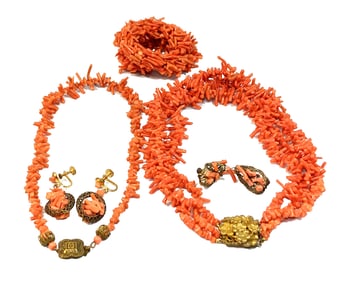 VINTAGE MIRIAM HASKELL STYLE NATURAL CORAL JEWELRY SET 2 NECKLACES, 2 PAIRS OF EARRINGS 1 BRACELET