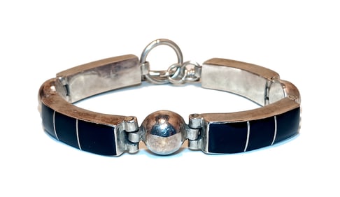 VINTAGE STERLING SILVER & ONYX INLAY BRACELET 43 GRAMS  8 INCHES LONG