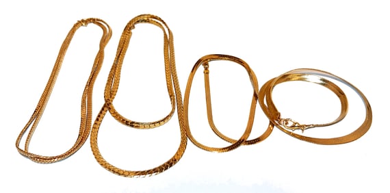 VINTAGE GOLD-TONE CHAIN NECKLACE LOT 1980S SLEEK CLASSIC 4 PIECES