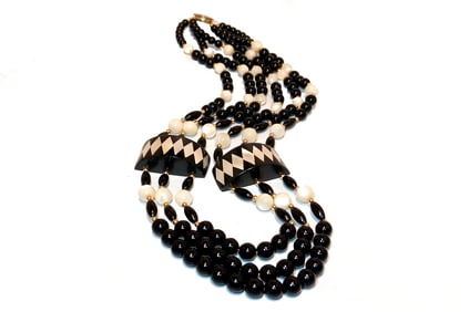 BOLD VINTAGE BLACK & WHITE INLAY BEADED STATEMENT NECKLACE 3 STRANDS  22"