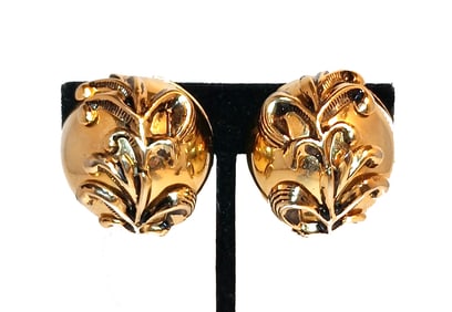 VINTAGE GOLD-TONE DOME EARRINGS WITH ORNATE METALWORK UNSIGNED
