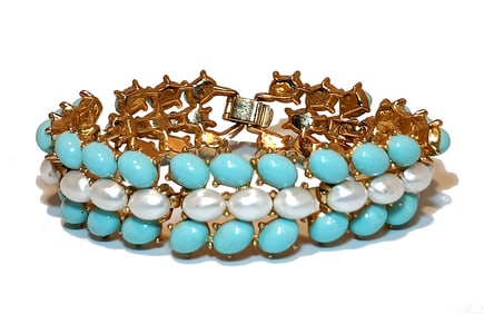 VINTAGE CROWN TRIFARI AQUA & FAUX PEARL LINK BRACELET 7" LONG