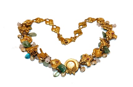 RARE MARY DEMARCO SIGNED CHARM NECKLACE HANDS CLASP GEMSTONE & PEARL DETAILS 18"