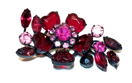 VINTAGE JAPANNED RED & PINK HEART RHINESTONE FLOWER BROOCH JULIANA STYLE 1950S