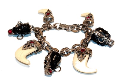 VINTAGE 1950S SELRO CHARM BRACELET AFRICANS KINGS TIGER TEETH SIGNED