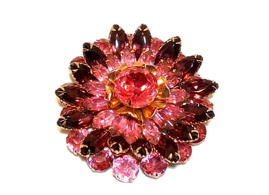 VINTAGE LAYERED PINK & AMETHYST RHINESTONE DOMED BROOCH GOLD-TONE 2.1" D
