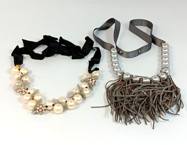 2 BEAUTIFUL VINTAGE PLUNDER NECKLACES FAUX PEARLS RHINESTONES
