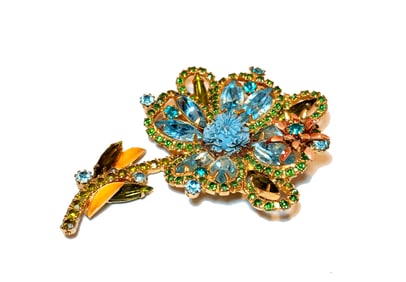VINTAGE  LARGE  FLORAL BROOCH BLUE GREEN RHINESTONES ENAMEL