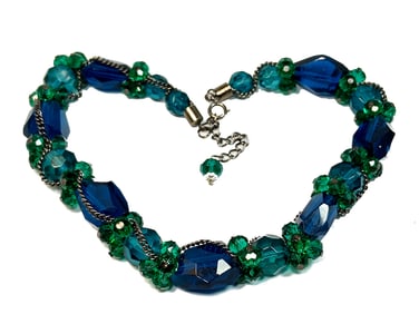 VINTAGE NECKLACE VERY LARGE FACETED CRYSTALS GREEN AND BLUE 18"  144 GR