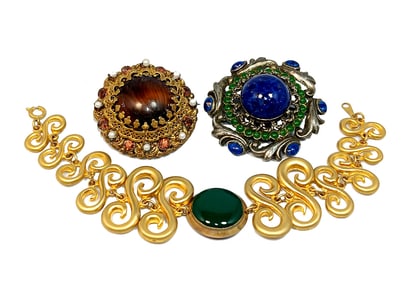 VINTAGE LOT OF 2 BROOCHES & BRACELET