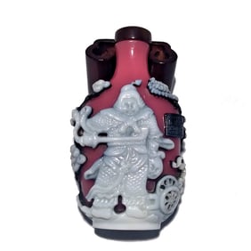 FINE CHINESE PEKING GLASS SNUFF BOTTLE WARRIOR GENERAL QIANLONG SEAL
