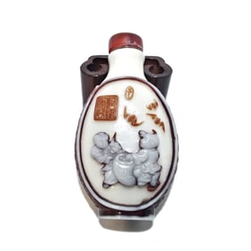 EXQUISITE  CHINESE PEKING GLASS SNUFF BOTTLE BATS LOTUS BOYS SIGNED QIANLONG SEAL