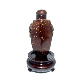 ANTIQUE HAND-CARVED SNUFF BOTTLE IN COCONUT SHELL WITH DRAGON MASK HANDLES