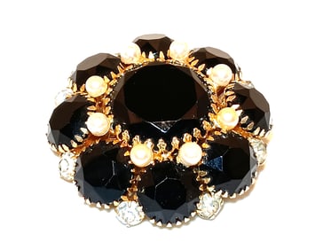 FABULOUS VINTAGE DOME BROOCH WITH BLACK GLASS FAUX  PEARLS & RHINESTONES