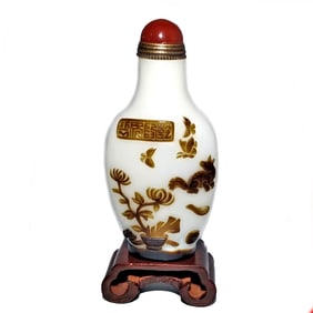 CHINESE PEKING GLASS SEAL SCHOOL SNUFF BOTTLE QIANLONG SEAL