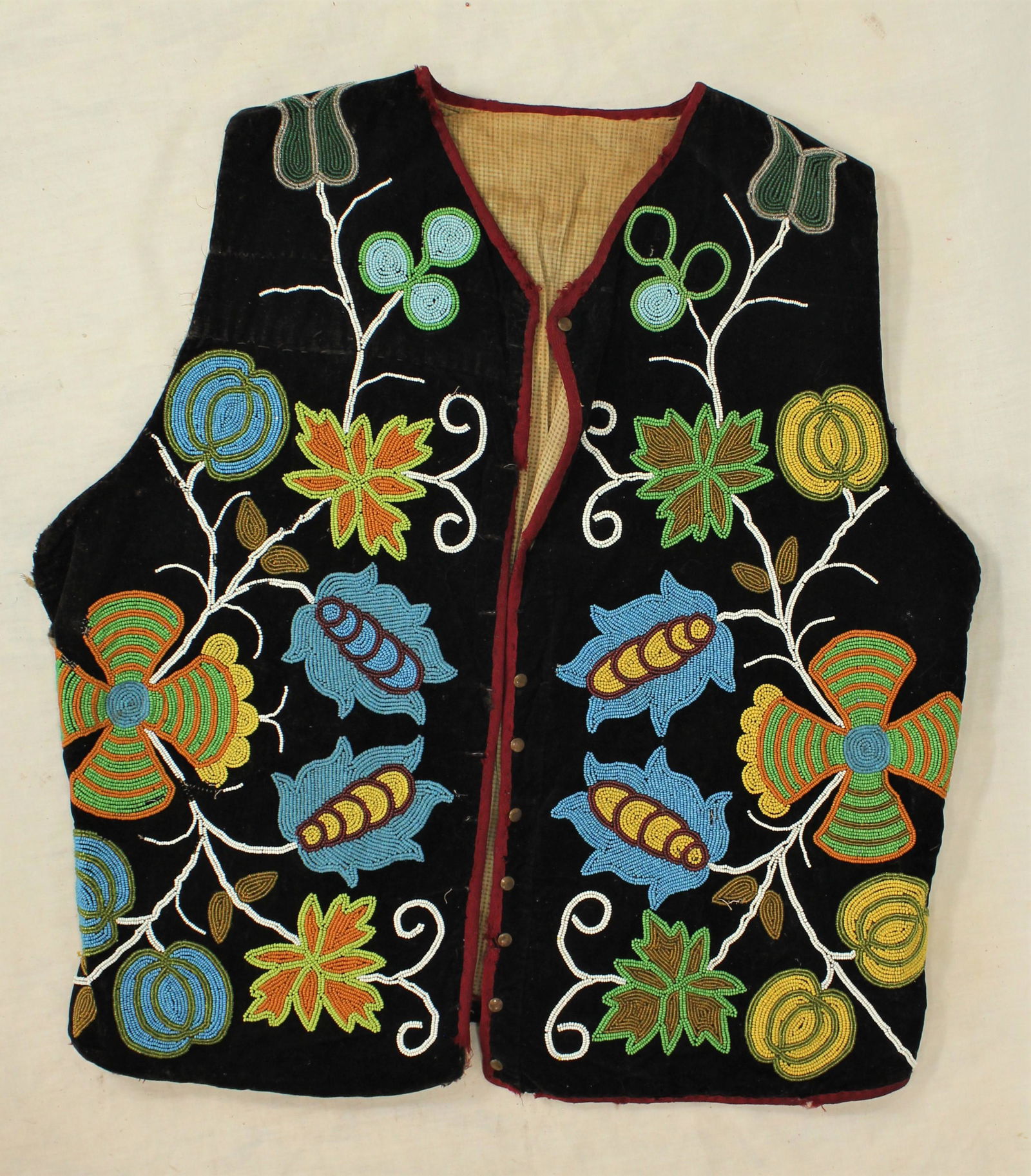 Cree Beaded Vest (1 of 3)