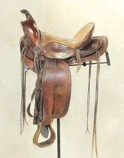 Heiser Lady's Astride Saddle: Found in Texas, this nice cowgirl used saddle shows 15" quilted seat, covered stirrups, and great color and condition.