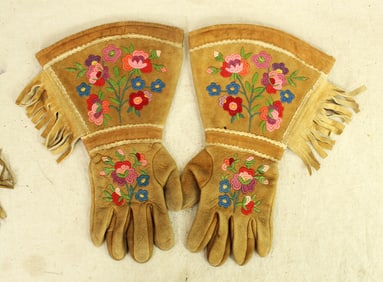 Embriodered Gauntlets