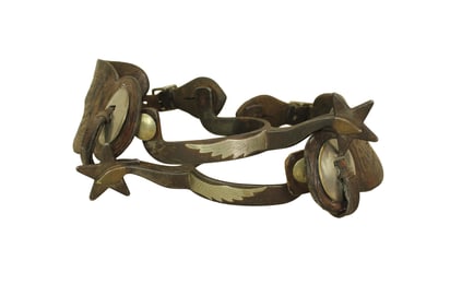 Very nice pair of single mounted flying geese spurs with 5-point star rowels and completed with