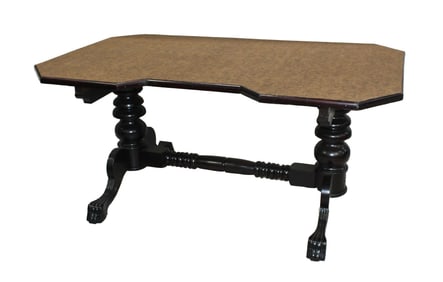 Hard to find original antique Faro gaming table, in excellent condition with leather inlaid top,