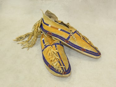 Southern Plains, possibly Kiowa or Southern Cheyenne, mens beaded "duster" moccasins. Constructed of