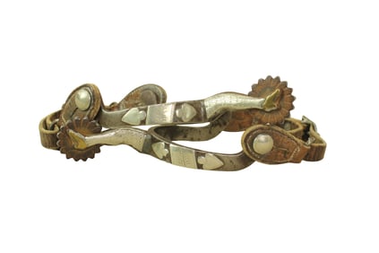 With a classic and popular McChesney style, single mounted with shaped lady leg shanks, exhibiting