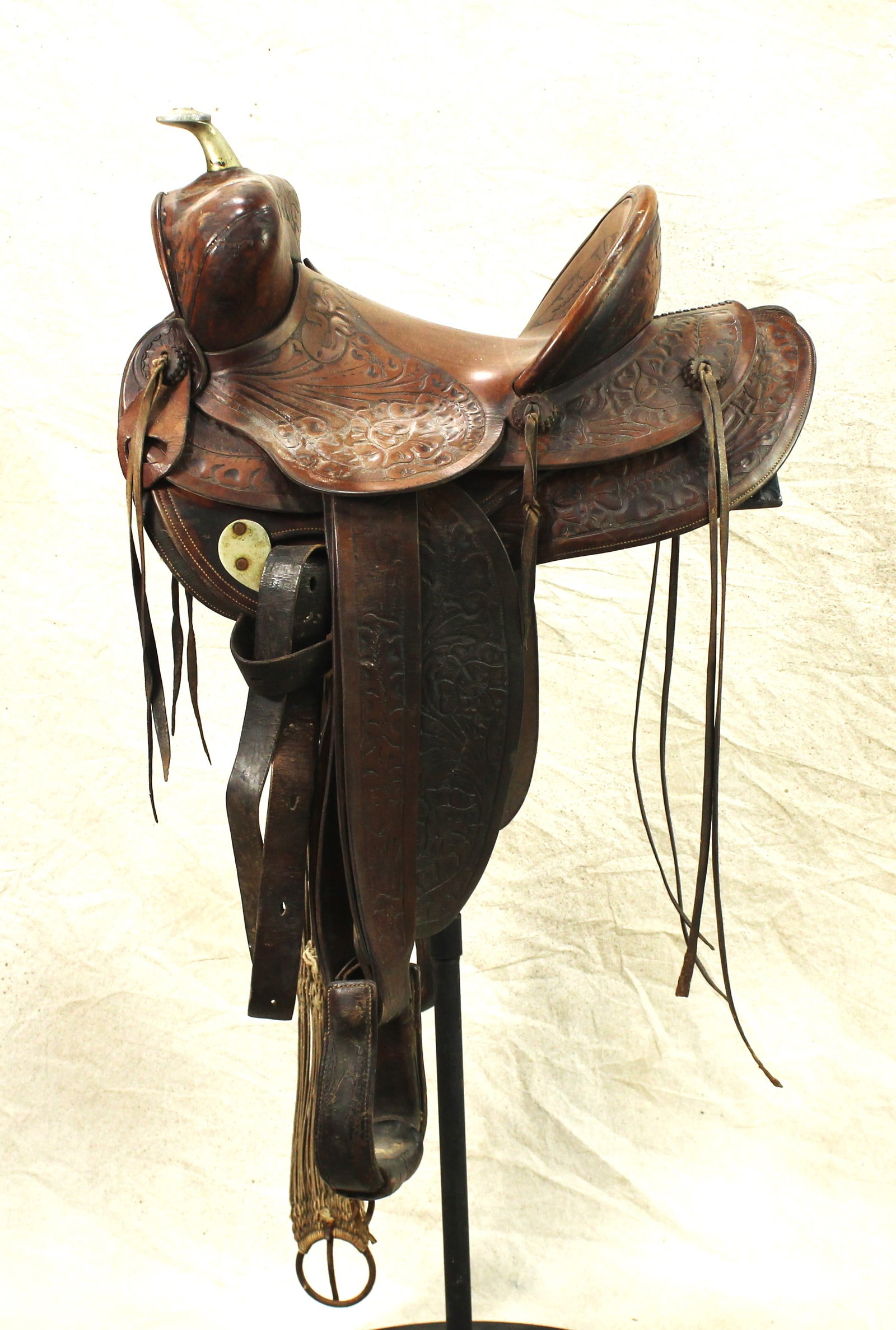 E.C. Lee Saddle (1 of 5)