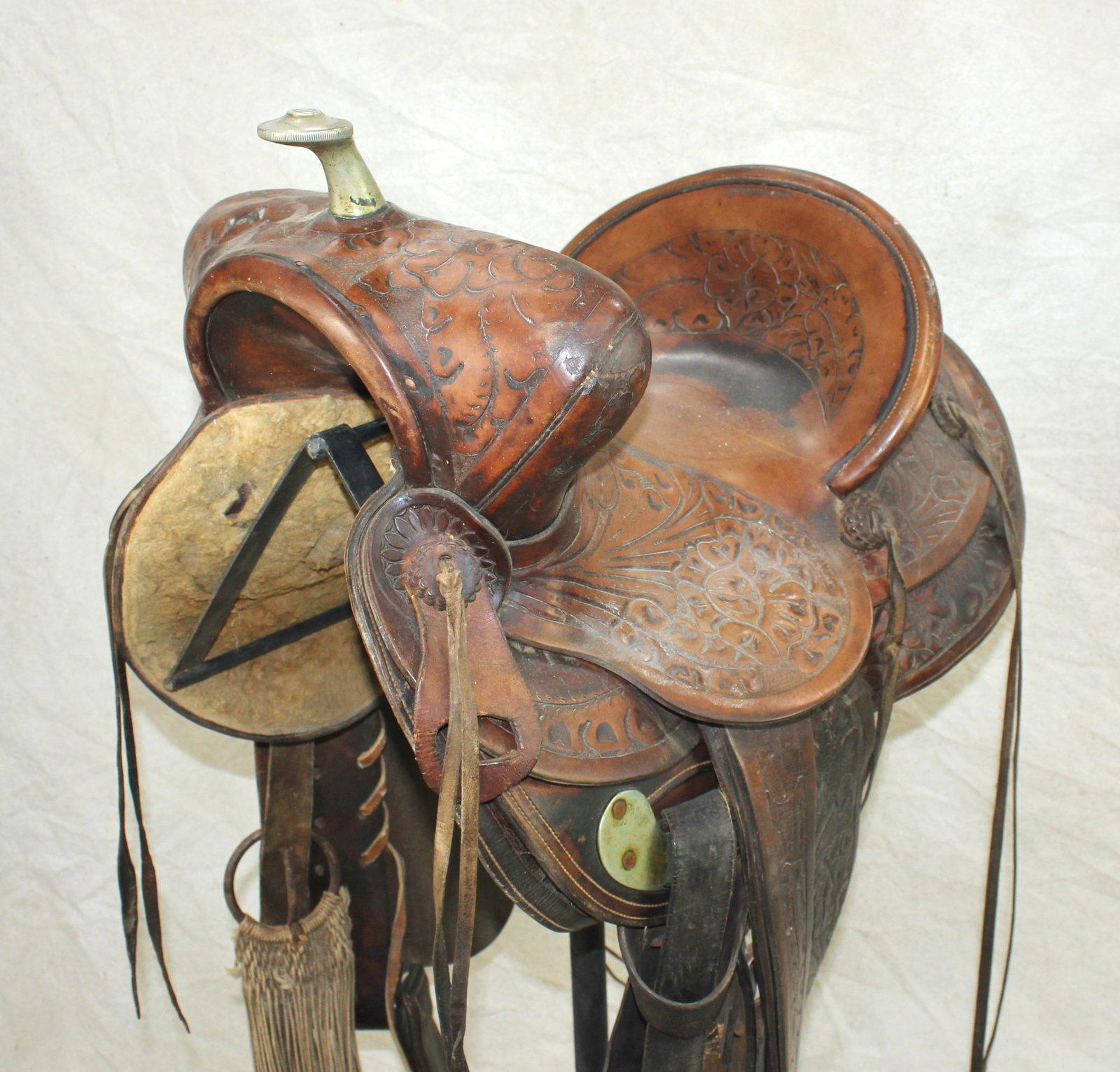 E.C. Lee Saddle - 3