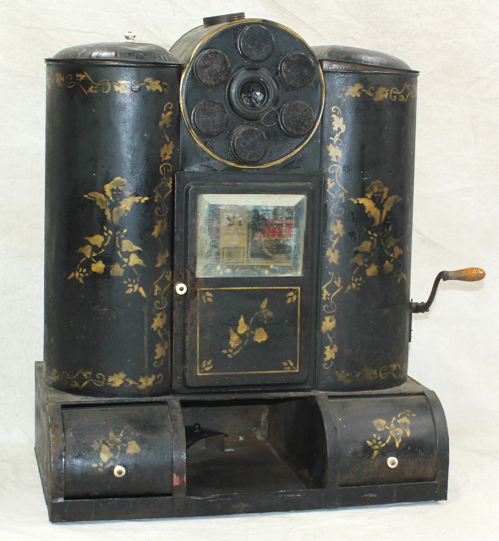 Antique Chuckwagon Chuck Box (1 of 5)