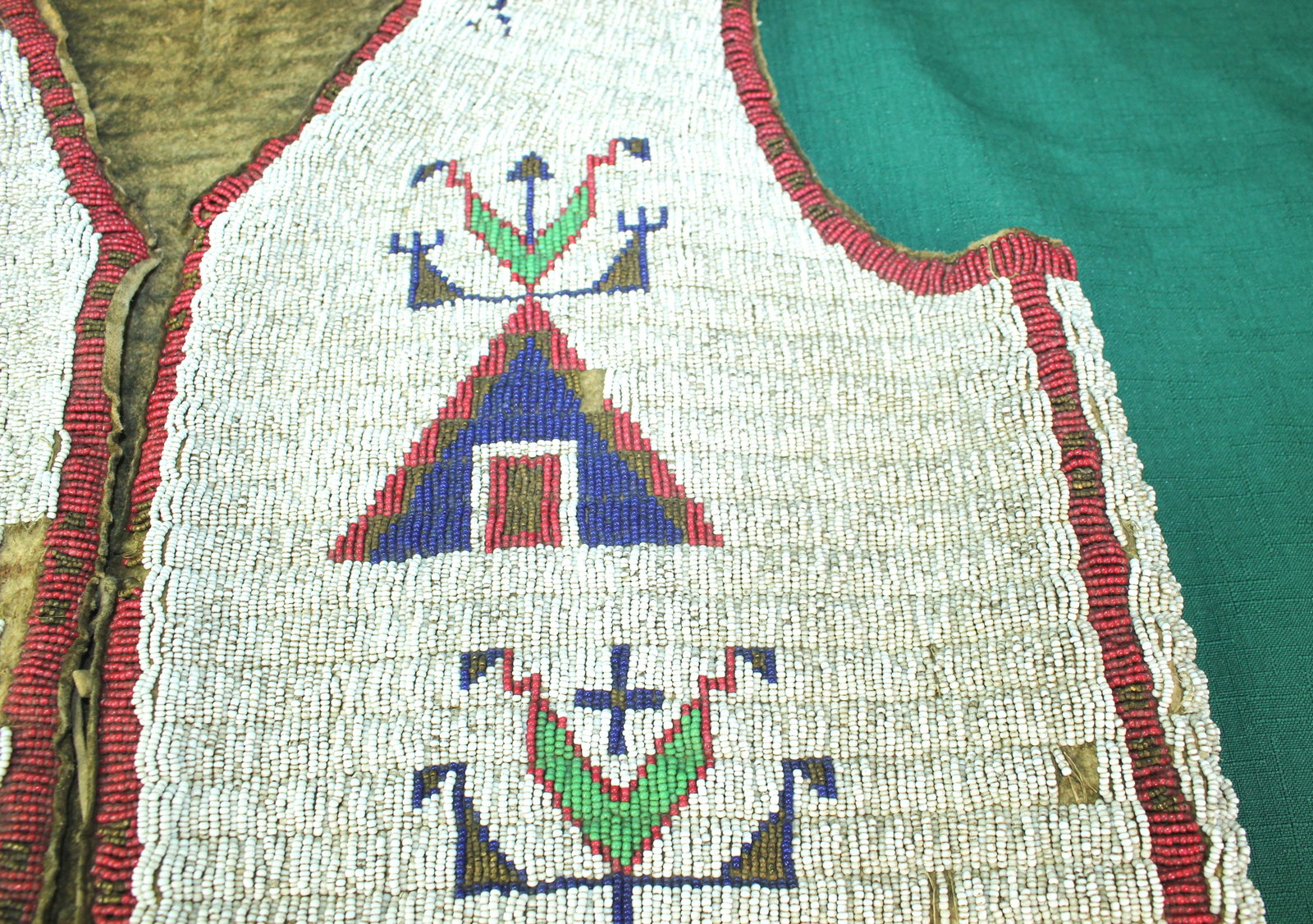Dramatic Sioux Beaded Vest - 3