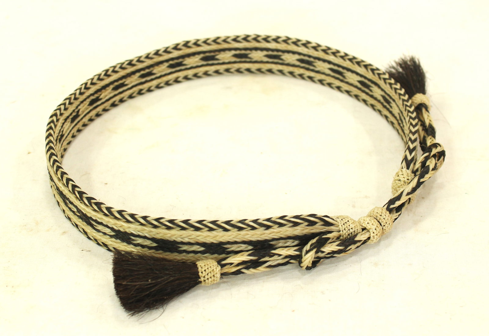 Horsehair Hat Band: Well done braided horsehair hat band, with bright black and white color.