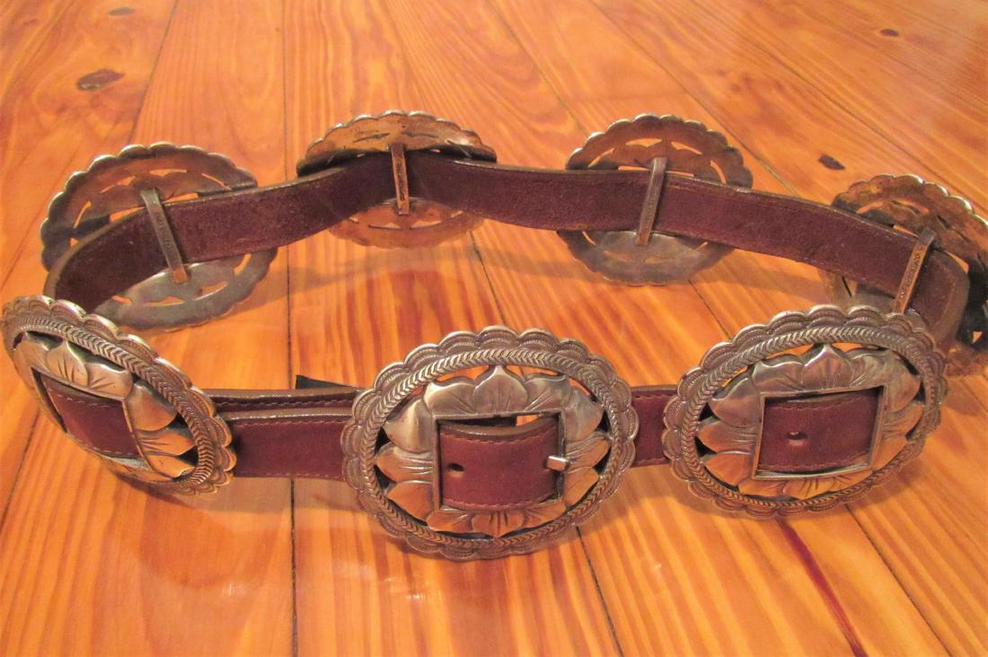Vintage big conchos leather belt sz S (1 of 4)