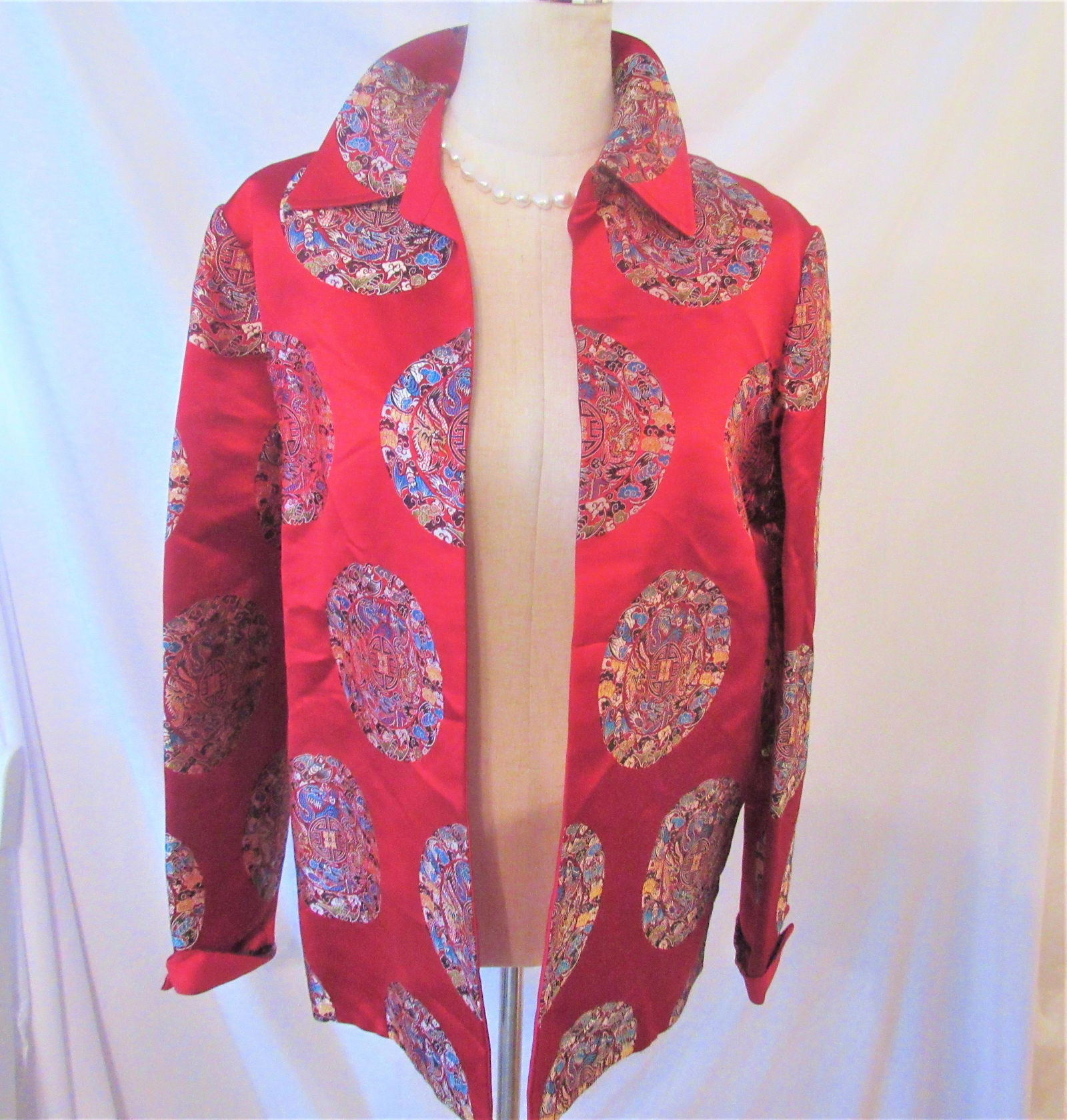 Chinese embroidered dragon jacket sz L (1 of 6)
