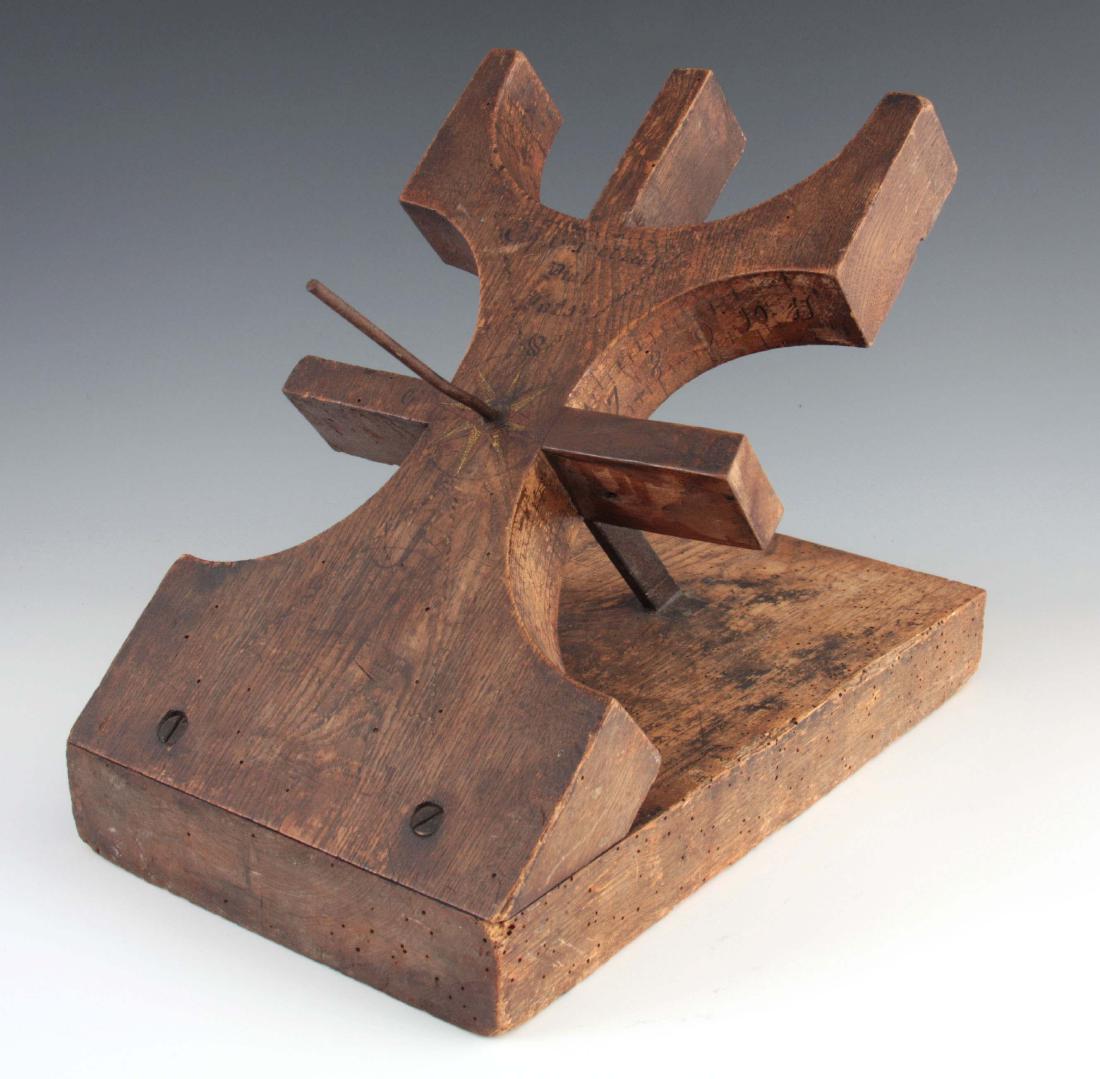 AN UNUSUAL 18th/19th CENTURY ELM EQUINOCTIAL SUNDI (1 of 1)